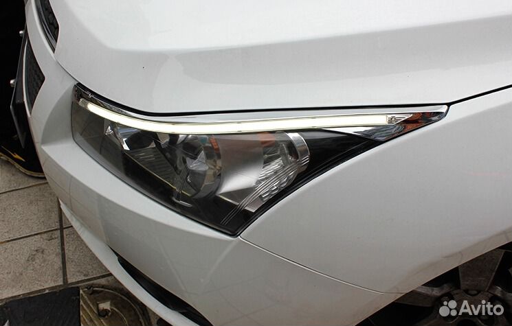 Светодиодные реснички на фары Chevrolet Cruze