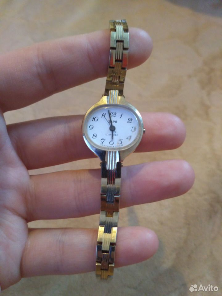 часы заря 17 камней заря. золотые часы заря 17 камней. часы заря 17 камней ссср женские. золотые часы заря 17 камней. золотые часы заря 17 камней.