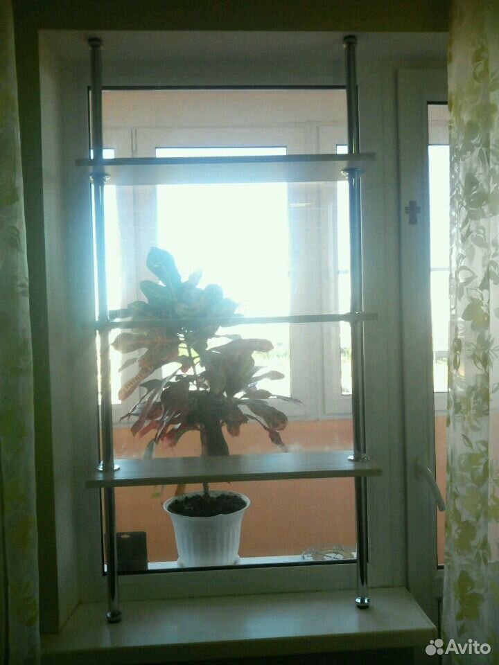 Полка под цветы на окно купить на Зозу.ру - фотография № 1
