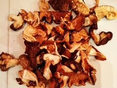 Сушеный гриб шиитаке