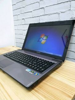 Ноутбук lenovo Y570 Core i3 JBL