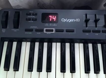 Midi клавиатура M-Audio oxygen 49