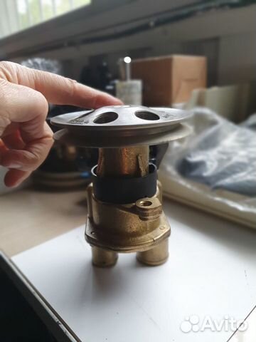 Помпа забора воды volvo-penta