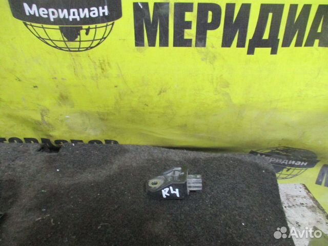 Датчик удара Toyota Rav 4(30) v2.0 4wd