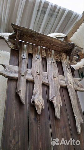 Вешалка настенная