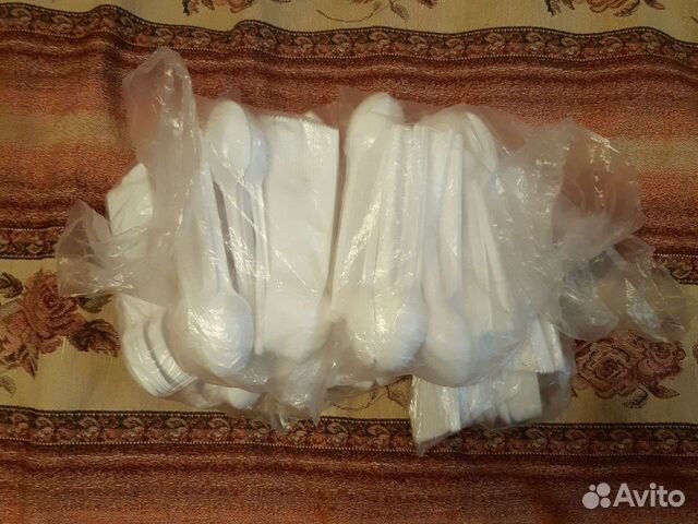 Пластиковые ложки столовые