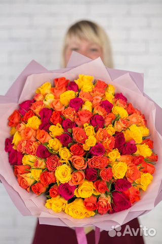Букет 101 роза, яркий микс