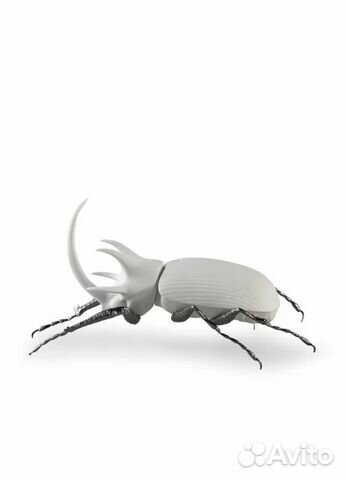 Фигурка Lladro Жук-носорог. Матовый белый 01009478