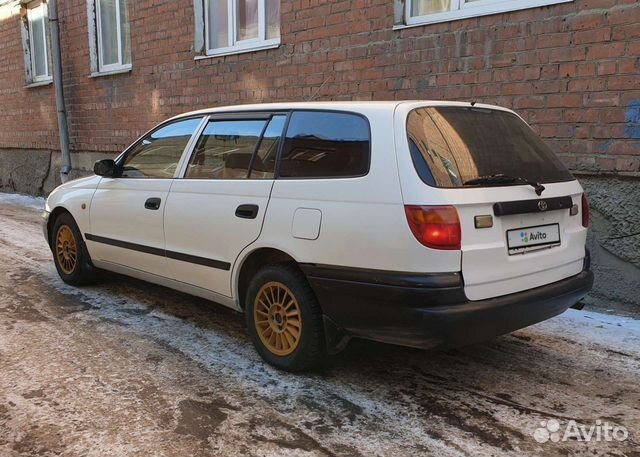 Toyota Caldina 1.5 AT, 1998, 120 000 км