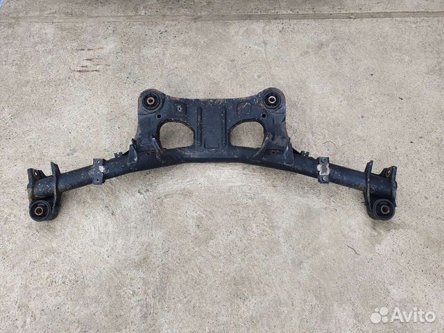 Задняя балка (подрамник) для Mitsubishi Grandis