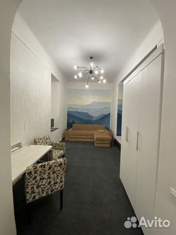 

1-к. квартира, 42 м², 1/2 эт.
