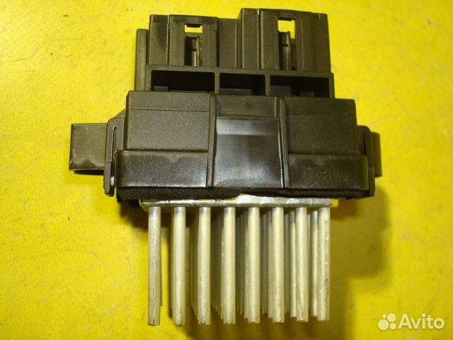 Резистор Печки 13503201 Opel Insignia 2008-2012 г Резистор Печки 13503201 Opel Insignia 2008-2012 г