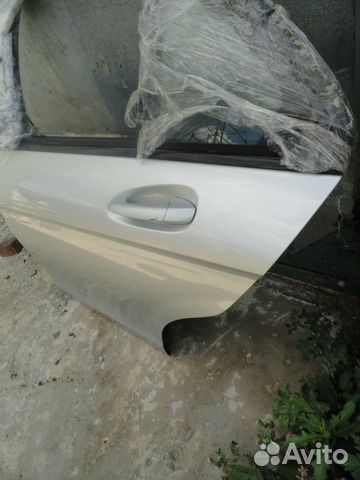 Mercedes w204 дверь задняя левая серая