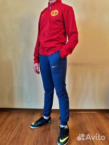 Детский костюм Nike Manchester United Детский костюм Nike Manchester United