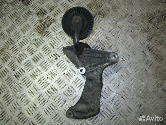 Кронштейн генератора Фольксваген Транспортер Т4 Кронштейн генератора Фольксваген Транспортер Т4