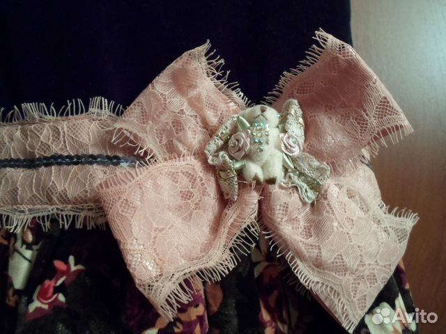 Б/у нарядное платье на девочку 10-12 лет Б/у нарядное платье на девочку 10-12 лет