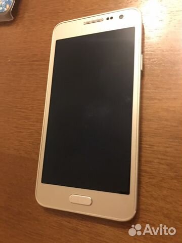 SAMSUNG Galaxy A3 SAMSUNG Galaxy A3
