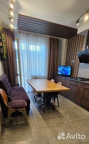 

2-к. квартира, 71,4 м², 2 кровати