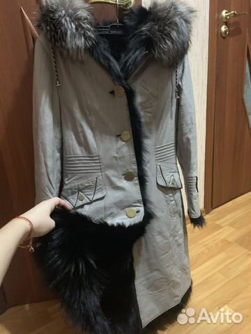 Пальто зимнее кожаное с мехом чернобурки