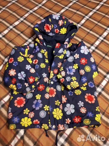 Куртка Benetton демисезон. для девочки на 3-4 года Куртка Benetton демисезон. для девочки на 3-4 года