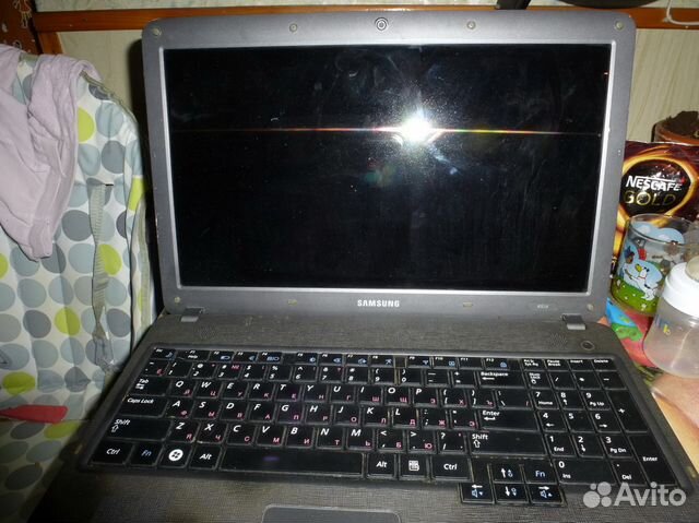 Ноутбук SAMSUNG R528