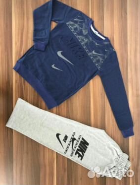 Спортивный костюм Спортивный костюм