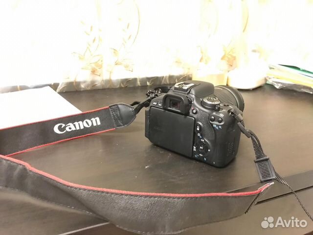 Зеркальный фотоаппарат Canon 600D kit 18-135 Зеркальный фотоаппарат Canon 600D kit 18-135
