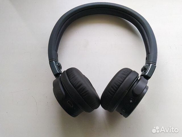Bluetooth-наушники с микрофоном AKG Y45BT