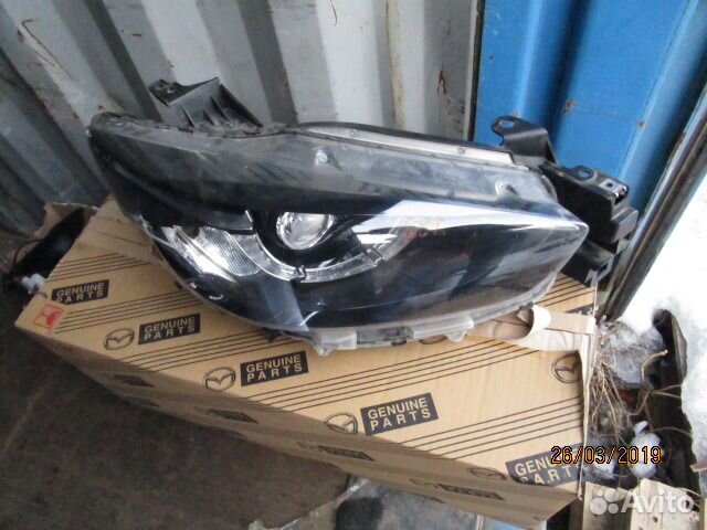 Фара правая Mazda CX-5 LED