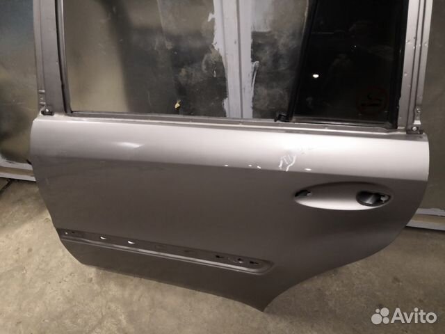 Дверь задняя левая для Mercedes GL164 Дверь задняя левая для Mercedes GL164