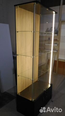 Витрина стеклянная с подсветкой Витрина стеклянная с подсветкой