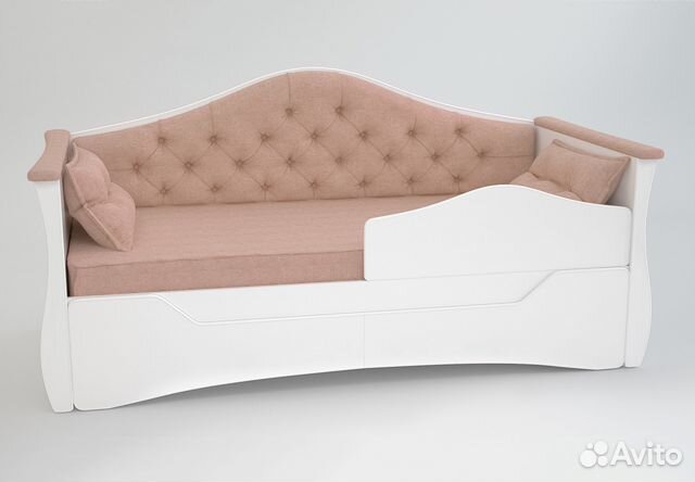 Диван кровать для девочки с каретной стяжкой