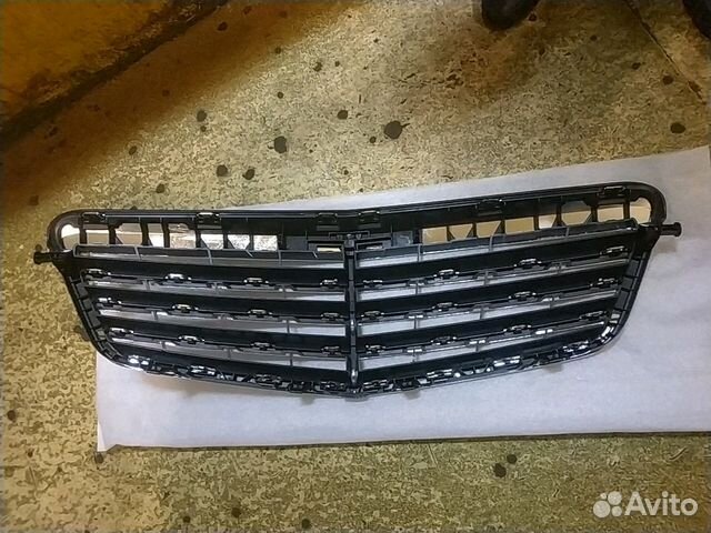 Решетка радиатора Mercedes W212 AMG W Авангард
