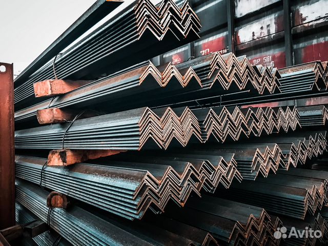 Уголок металлический