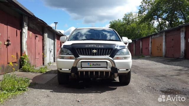 Toyota Harrier 2.2 AT, 1999, 252 000 км