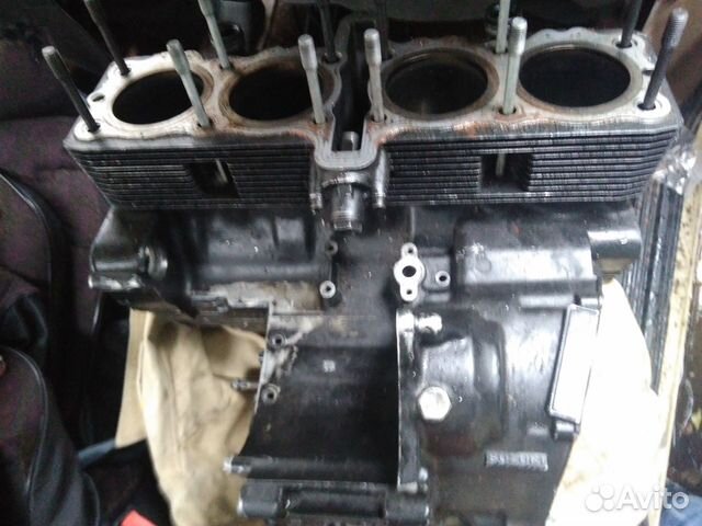 Двигатель suzuki R7 со стартером