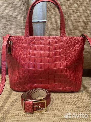 Сумка Furla с плечевым ремнём, брючный ремень Сумка Furla с плечевым ремнём, брючный ремень
