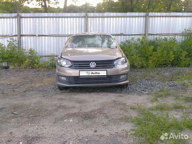 Volkswagen Polo 1.6 МТ, 2015, битый, 78 000 км