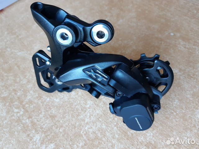 Новый задний переключатель Shimano Deore XT (11ск)