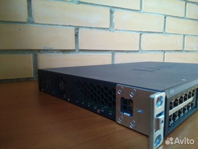 Коммутатор Juniper Networks EX2200-48P-4G PoE Коммутатор Juniper Networks EX2200-48P-4G PoE
