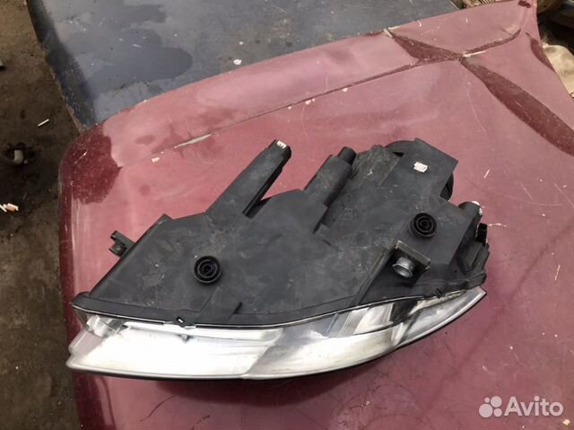 Фара правая на VW пассат B6 3C0941006AC