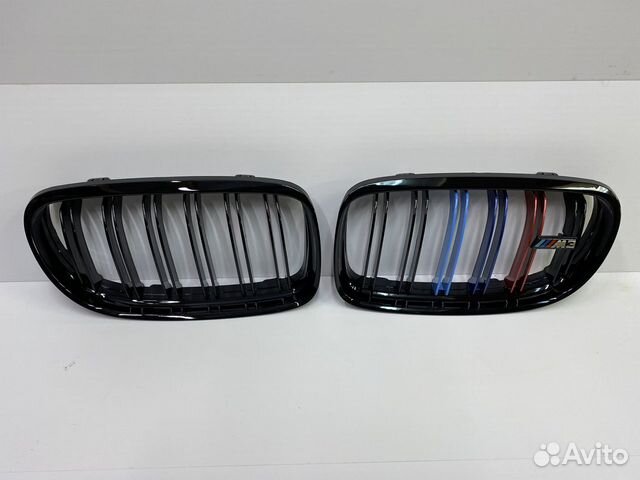 BMW e90 e91 рестайл ноздри черные двойные триколор