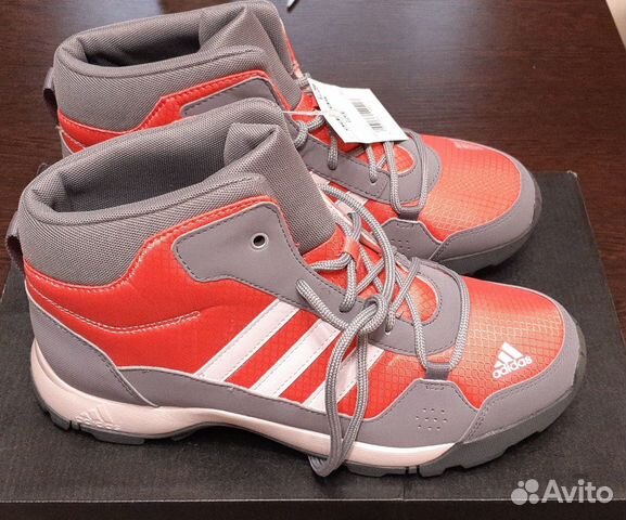 Новые кроссовки Adidas Performance, р.40 (26,0см) Новые кроссовки Adidas Performance, р.40 (26,0см)