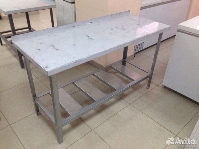 Стол из нержавейки в общепит 1200/600 Стол из нержавейки в общепит 1200/600