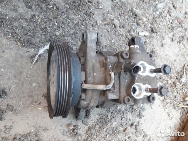 Компрессор кондиционера на Kia Clarus 2002 г.в Компрессор кондиционера на Kia Clarus 2002 г.в