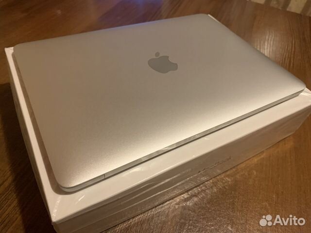 MacBook Retina 12. 2015/ Core M/ 8 RAM/ 500 SSD