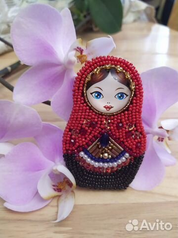 Брошь из биссера