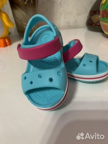 Сандалии crocs