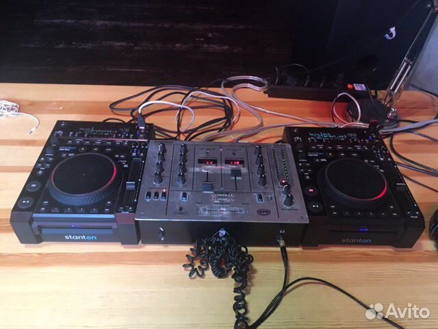 Dj cd проигрыватели с midi и Stanton cpm 800 Dj cd проигрыватели с midi и Stanton cpm 800