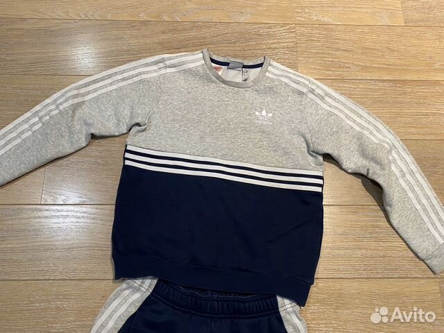 Продам костюм спортивный Adidas оригинал 152 Продам костюм спортивный Adidas оригинал 152